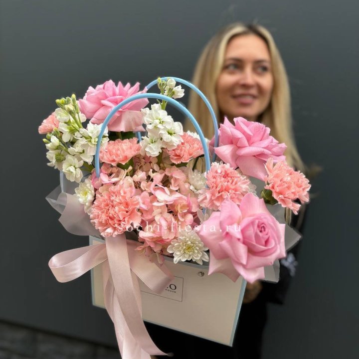 Сумочка "Бал цветов" в Ярославле