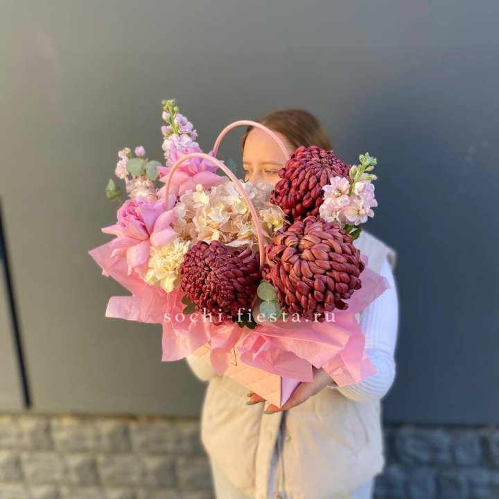 Сумочка нежная с бигуди в Ярославле