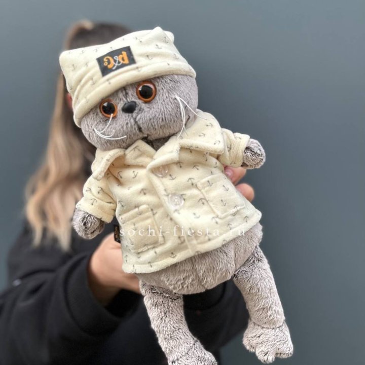 Кот Басик в пижаме в Ярославле