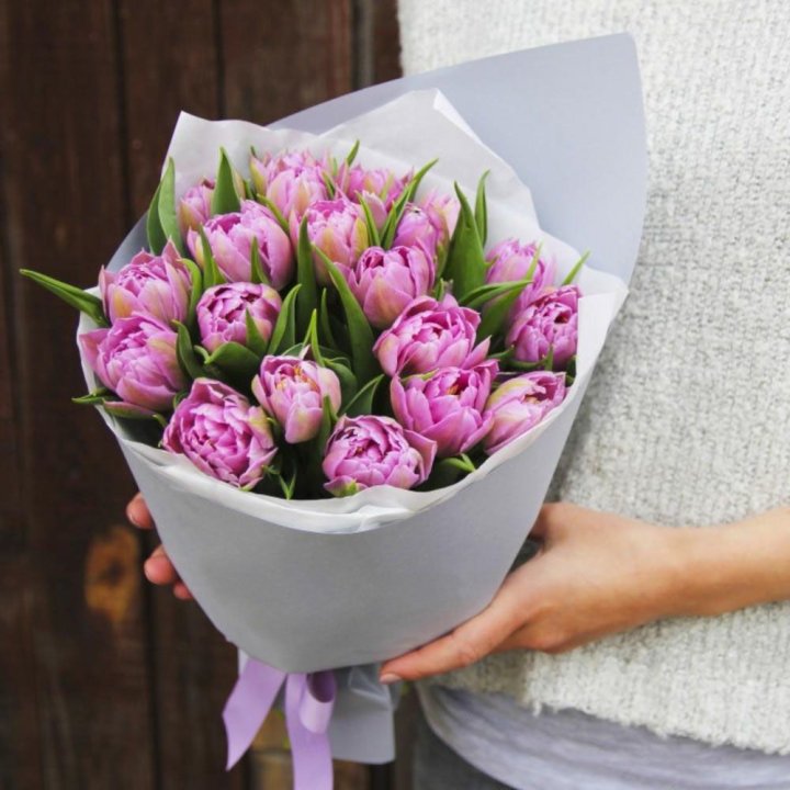 Букет пионовидных тюльпанов в Ярославле