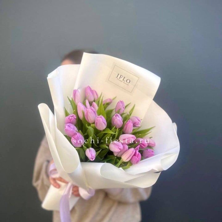 25 сиреневых тюльпанов в Ярославле