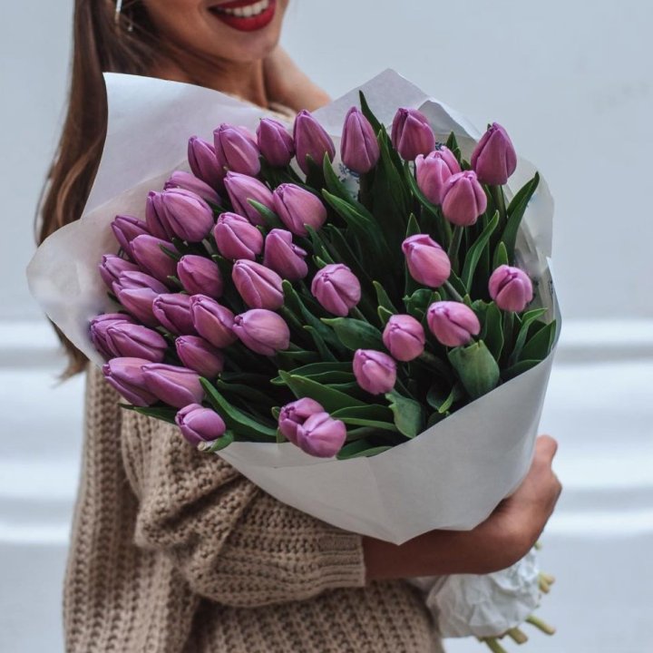 39 сиреневых тюльпанов в Ярославле